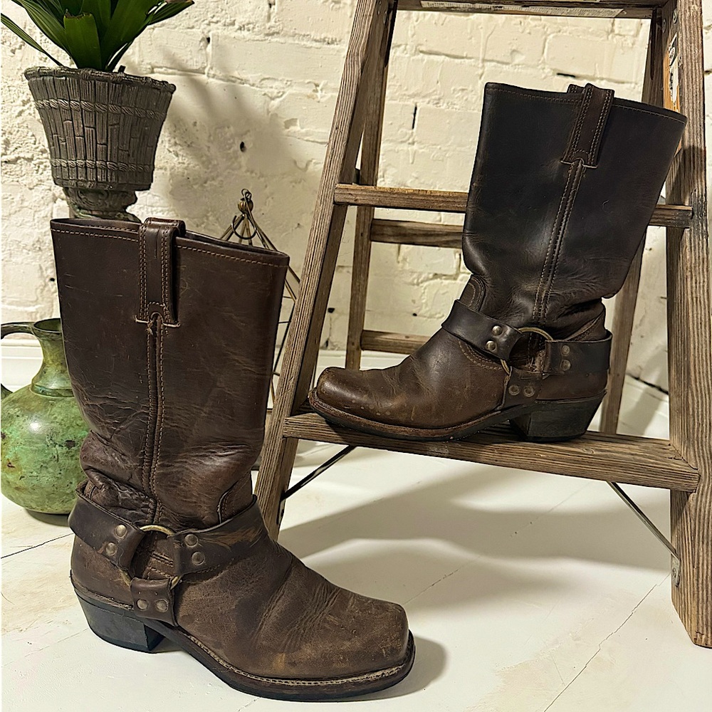 Frye leather square toe cowgirl boot.